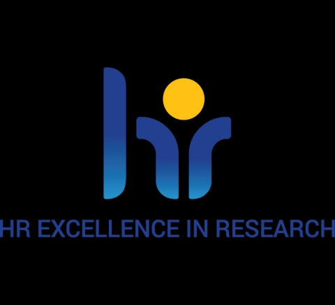 Logo que representa la excelencia en la investigación en recursos humanos.