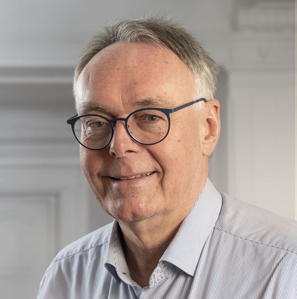 Philip Geister photo.jpeg