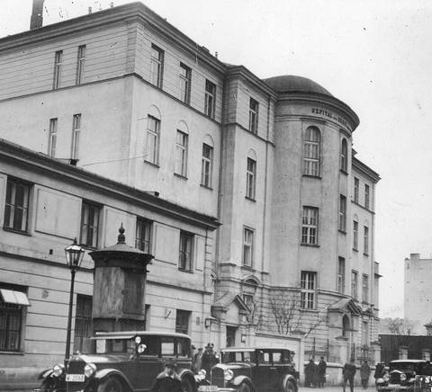 Szpital_Dziecięcy_Bersohnów_i_Baumanów_w_Warszawie_1930.jpeg