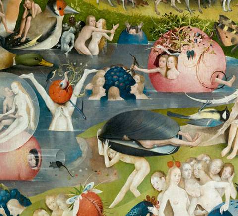 La imagen muestra una serie de escenas surrealistas con figuras humanas y animales en un paisaje lleno de color.