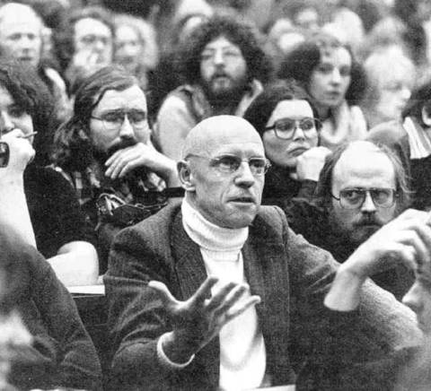 Foucault-entre-el-publico-foto-lavoz-com-ar-archivo.webp
