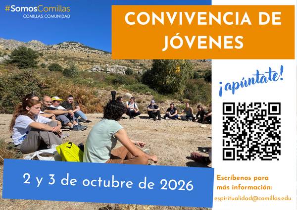 Un grupo de jóvenes participando en una convivencia al aire libre en un entorno natural.