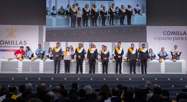 Ceremonia de graduación en la Universidad Pontificia Comillas.