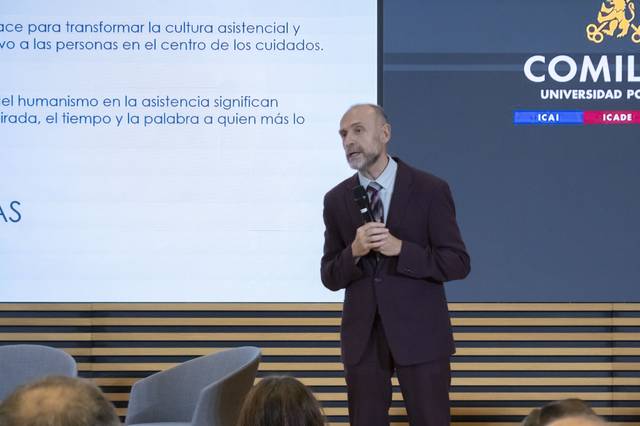 Presentación de la Cátedra de Humanización de la Asistencia Sociosanitaria (29-10-2025)_8.jpeg