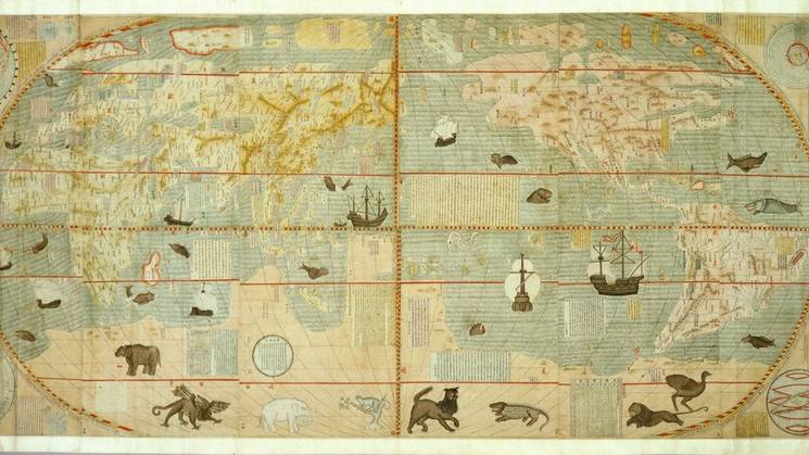 Mapa antiguo del mundo con representaciones de animales y barcos.