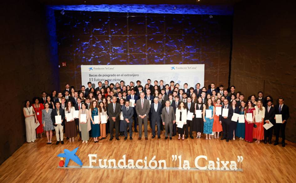 rey_entrega_becas_la_caixa_20250604_11.jpeg