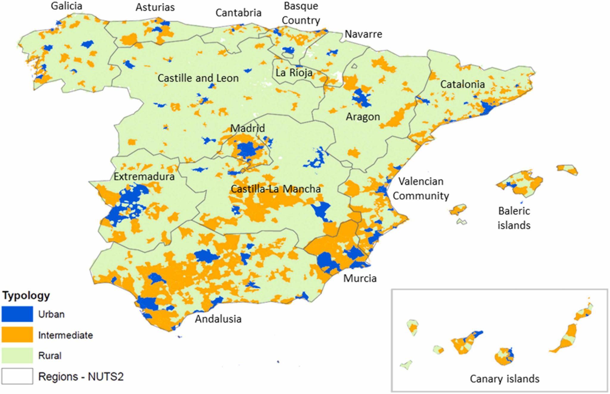 Mapa de España que muestra la clasificación de áreas en tipologías urbana, intermedia y rural.