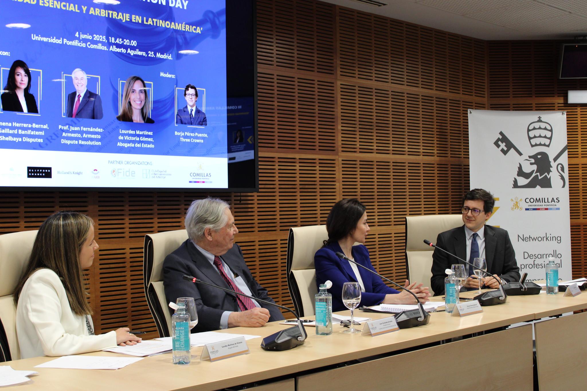 Mesa redonda sobre el arbitraje en Latinoamérica en la Universidad Pontificia Comillas.