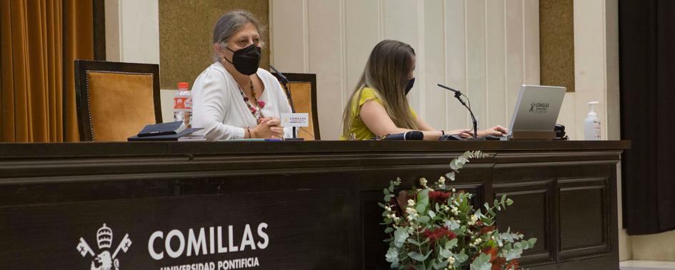 Isabel E. Lázaro, y Lucía Vallecillo presentaron la nueva edición de la Clínica Jurídica ICADE