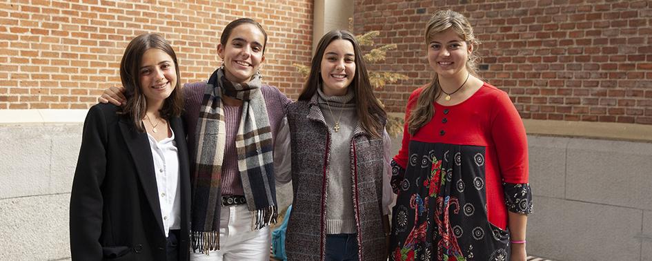 Cuatro alumnas de Comillas, premio extraordinario de Bachillerato