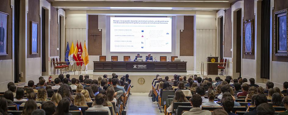 Rafael Domenech, responsable de Análisis Económico del BBVA, visitó Comillas ICADE para analizar la situación económica