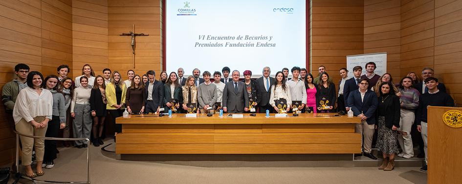 La universidad acogió el VI Encuentro de becarios y premiados Fundación Endesa