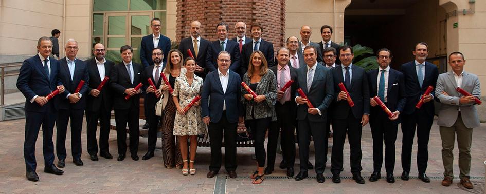 Los alumnos de la primera promoción recibieron el título intermedio Advanced Program in Management and Technology