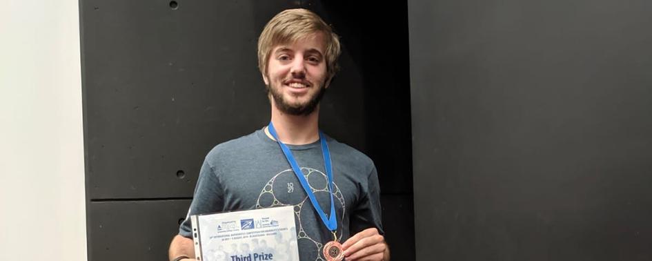Un alumno de Comillas ICAI gana el bronce en la Olimpiada de matemáticas