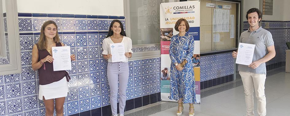 Los alumnos de E-4 reciben el diploma IPBS