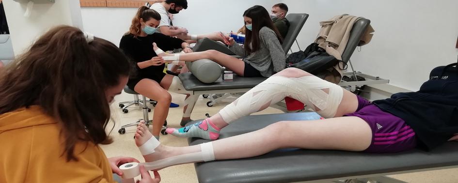 Jornadas de Orientación Profesional y Laboral en la Escuela de Enfermería y Fisioterapia “San Juan de Dios”