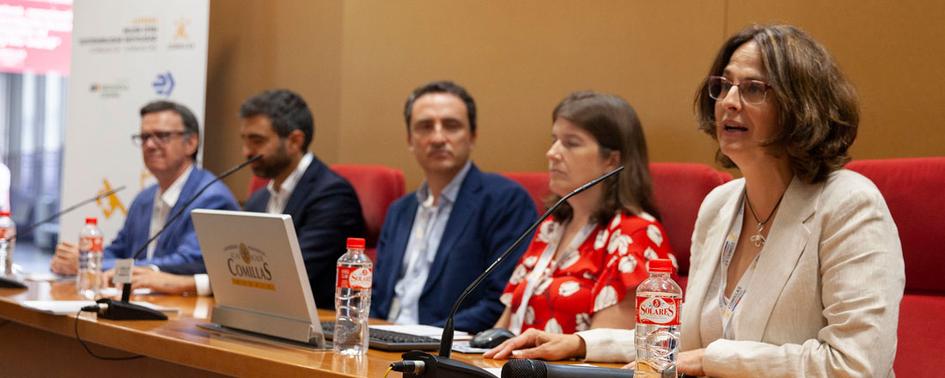 En las jornadas estaban presentes representantes de la cátedra, EMT, Fundación Bertelsmann e Iberdrola.  