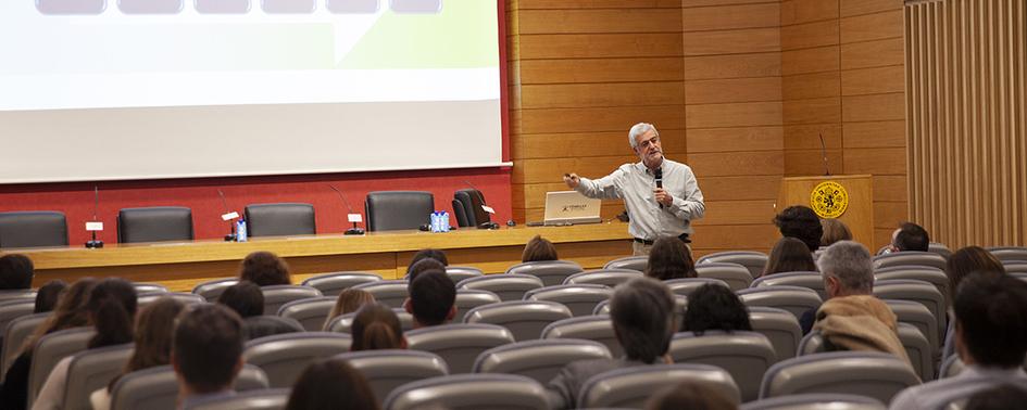 Comillas Alumni celebró un encuentro para reunir a los participantes de la 7º edición del programa