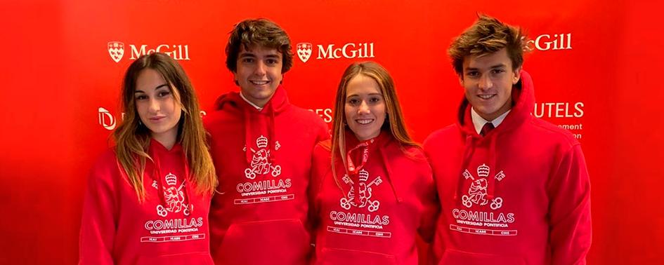 Los alumnos de Comillas en la final