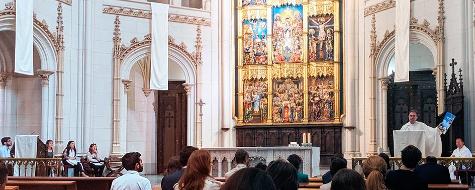 Misa de fin de curso en Comillas