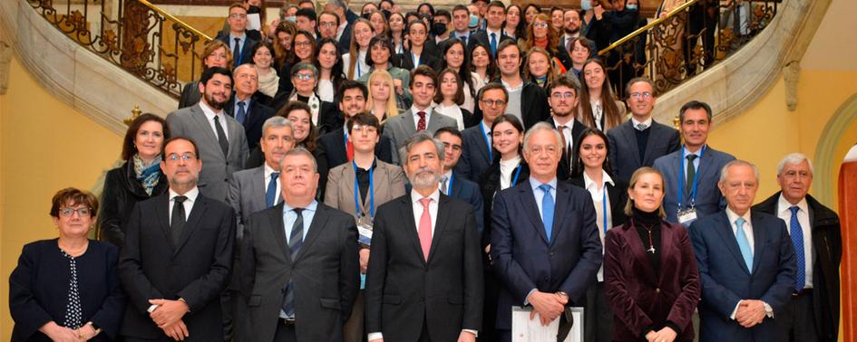 El Moot Court AEDEUR culminó con la celebración de la final en la Sala de Plenos del Tribunal Supremo