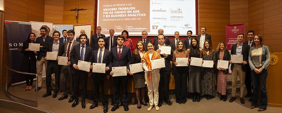 The Faculty of Economics and Business Administration rewarded the best End-of-Degree Projects for the 2021-2022 academic year