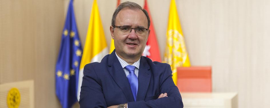 Enrique Sanz, SJ, consultor de la Congregación para la Educación Católica