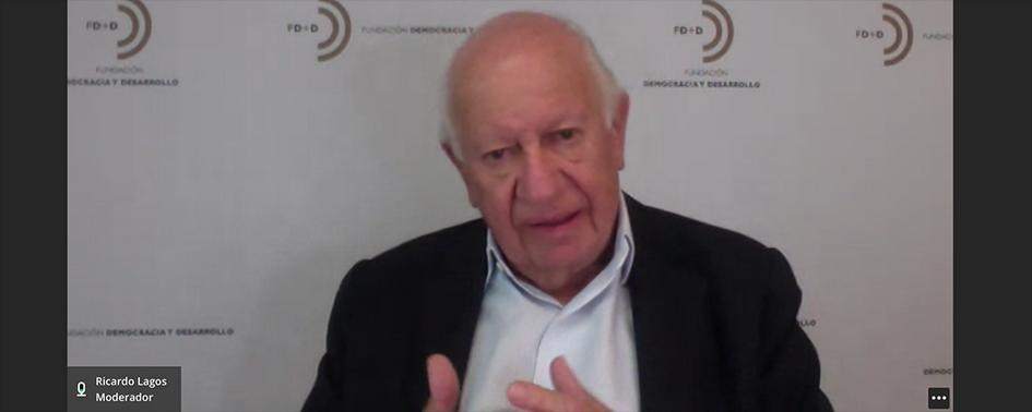 El ex presidente de Chile, Ricardo Lagos, fue uno de los ponentes del curso