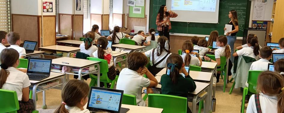 La Cátedra Mujer STEM de Comillas organizó un taller con estudantes de 4º de Primaria