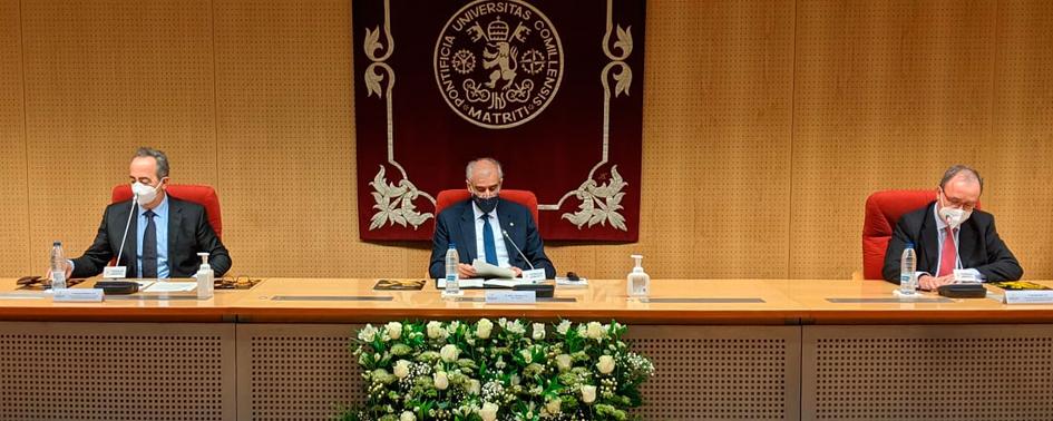 Acto de toma de posesión de Francisco Ramírez SJ como nuevo decano de las facultades de Teología y Derecho Canónico