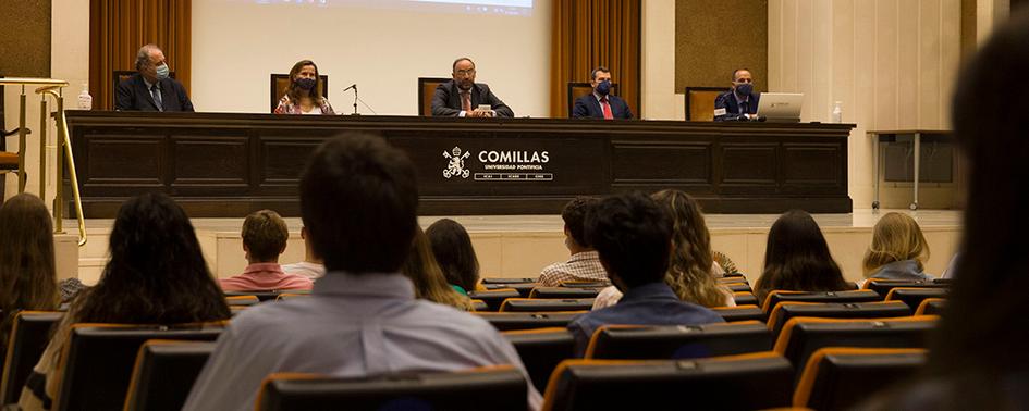 La Facultad de Derecho Comillas ICADE celebró una jornada de acogida para los alumnos de nuevo ingreso