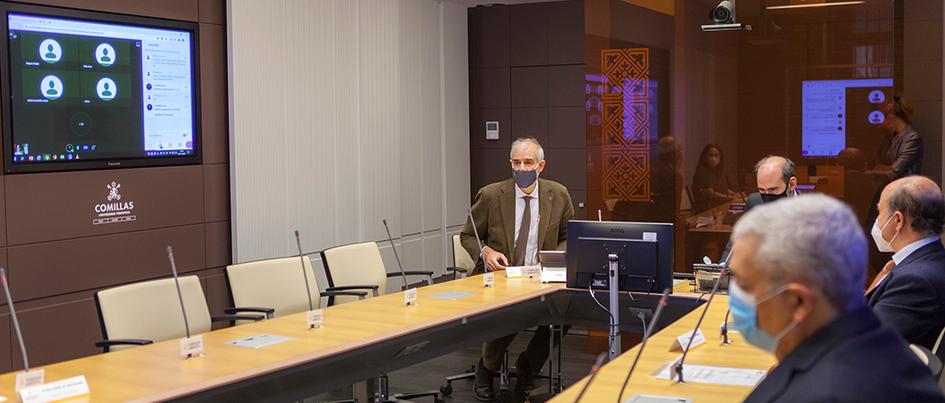 El rector durante su intervención