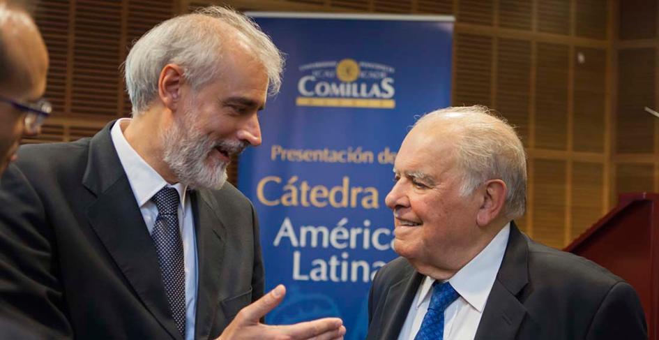 Enrique Iglesias director Cátedra América Latina