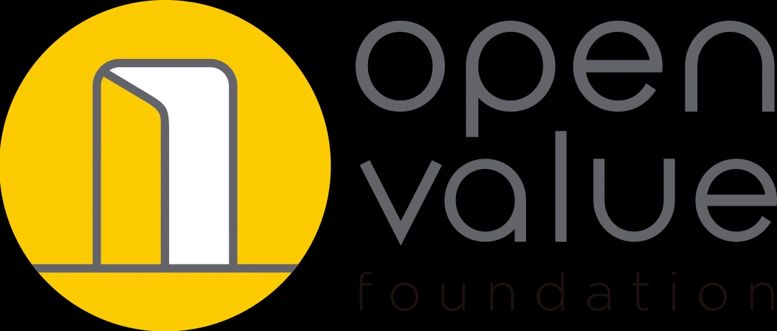 Logo de la fundación Open Value con fondo amarillo.