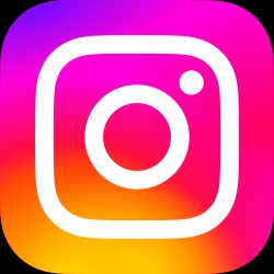 Logo de Instagram en un fondo degradado de colores rosa y naranja.