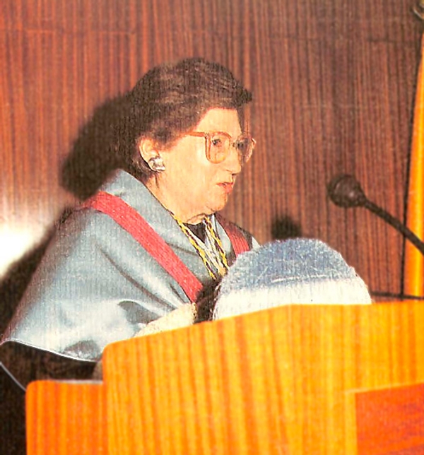 Sra. D.ª M.ª Ángeles Galino Carrillo.jpeg