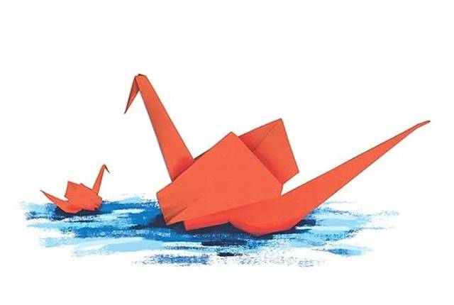 La imagen muestra dos grullas de origami en un fondo azul que simula agua.