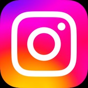 Logo de Instagram en un fondo degradado de colores rosa y naranja.