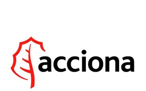 Logo de la empresa Acciona que incluye una hoja estilizada y el nombre en letras negras.