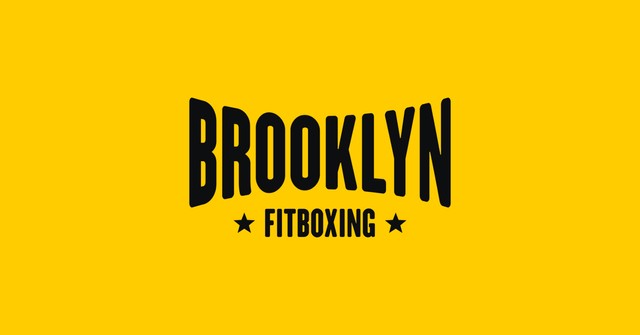 Logotipo de Brooklyn Fitboxing sobre un fondo amarillo.